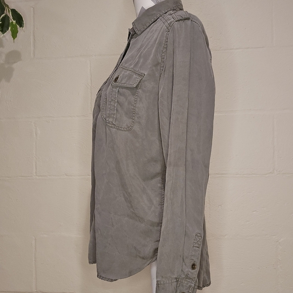 AMERICAN EAGLE Women's Oversized Button-Down Embroidered Back Olive Shirt Size S - Picture 2 of 13